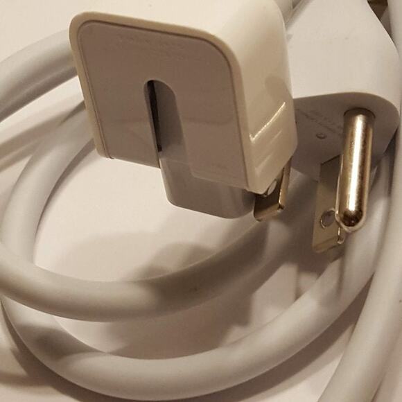 Apple Volex APC7H 2.5A 125V AC Adapter Power Cord MacBook - Picture 2 of 7